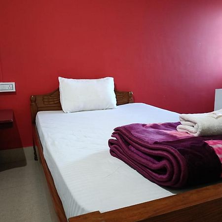 Hotel Bhargav Γουβαχάτι Εξωτερικό φωτογραφία