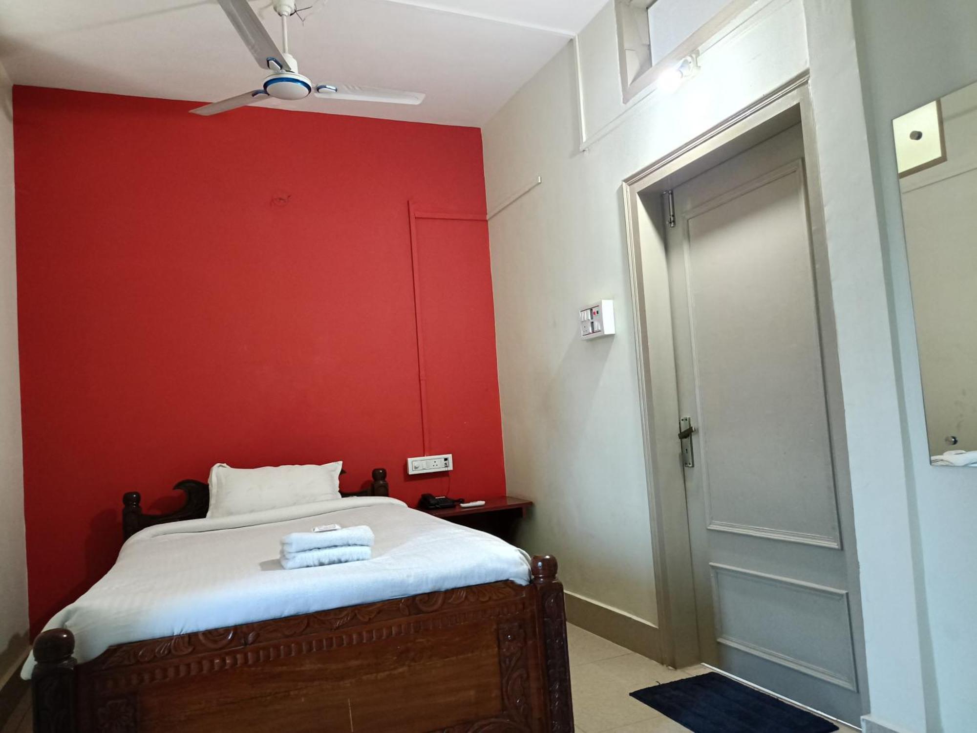 Hotel Bhargav Γουβαχάτι Εξωτερικό φωτογραφία
