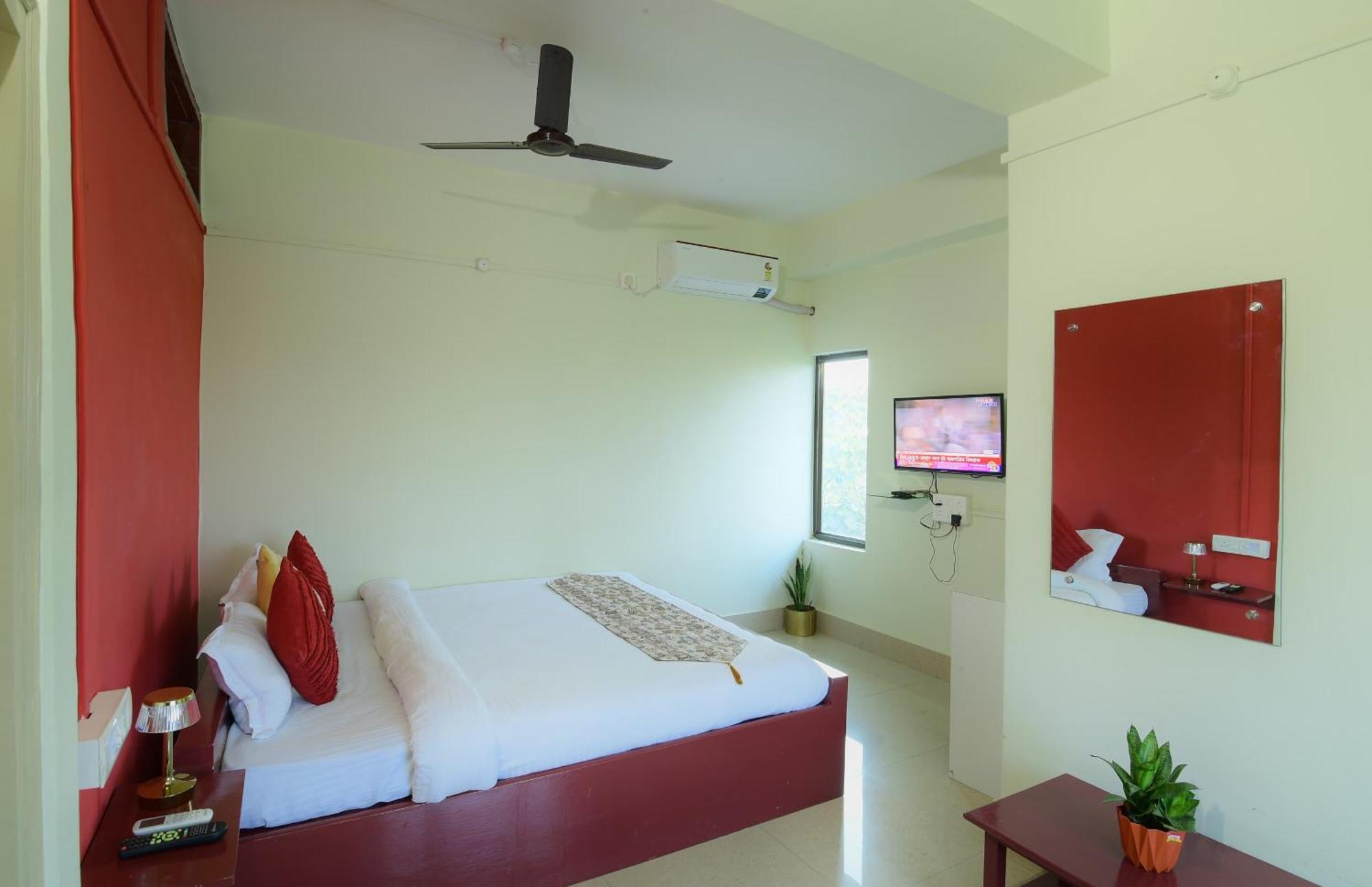 Hotel Bhargav Γουβαχάτι Εξωτερικό φωτογραφία